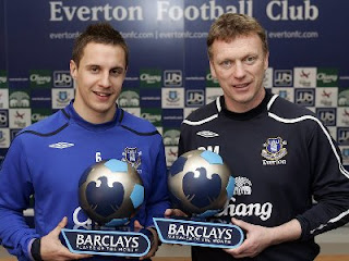 Phil-Jagielka-and-David-Moyes_1962356.jpg