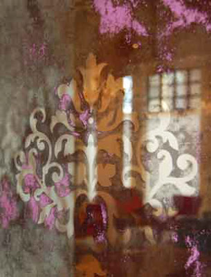 Rose et Lis: On reflection: Mirrored Walls