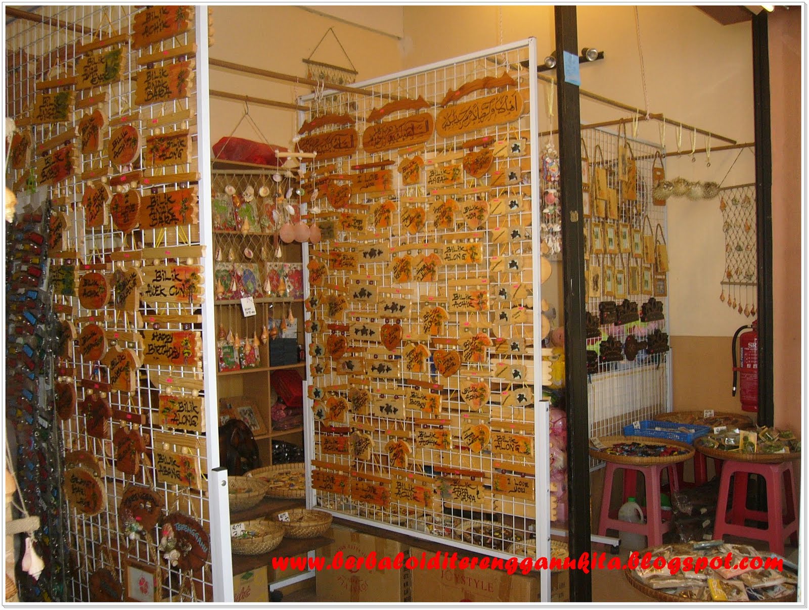 KRAFTANGAN SEBAGAI CENDERAMATA DI KEDAI BATRISHA CRAFT Berbaloi di