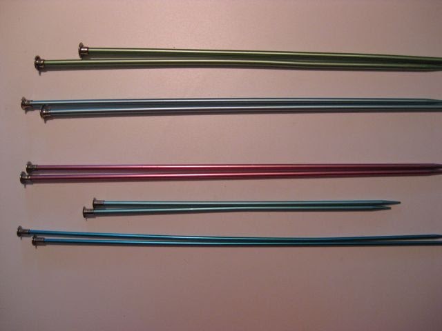 Mega•Crafty: Vintage Knitting Needles