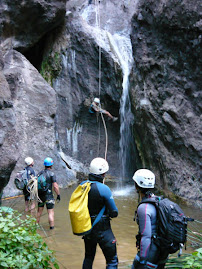 EN EL BARRANCO DE CARRIZALES