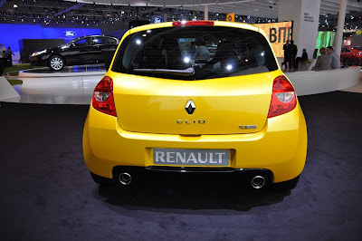 Updated 2011 New Renault Clio RS first live photos