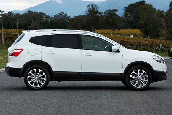 Buzz Car: Nissan Dualis +2 2011, the elongated Qashqai for Australia