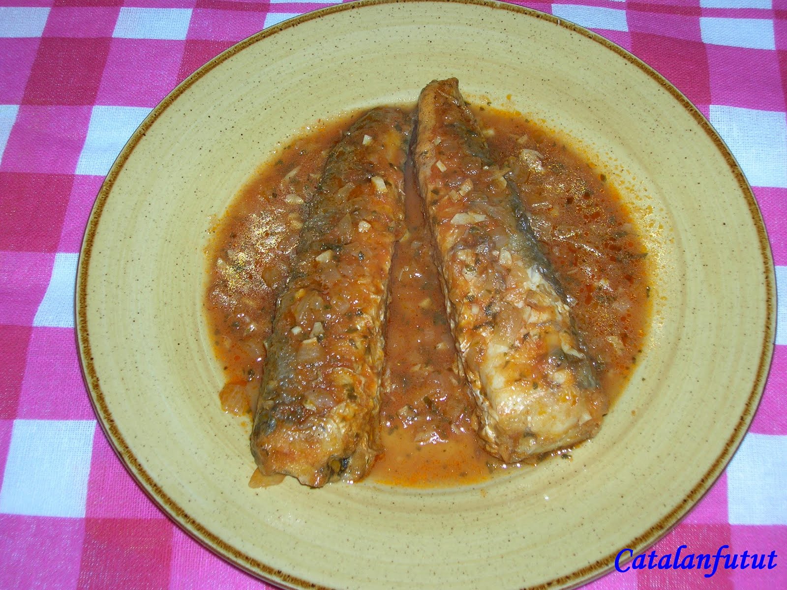 Catalanfutut: COLAS DE MERLUZA EN SALSA MADRILEÑA