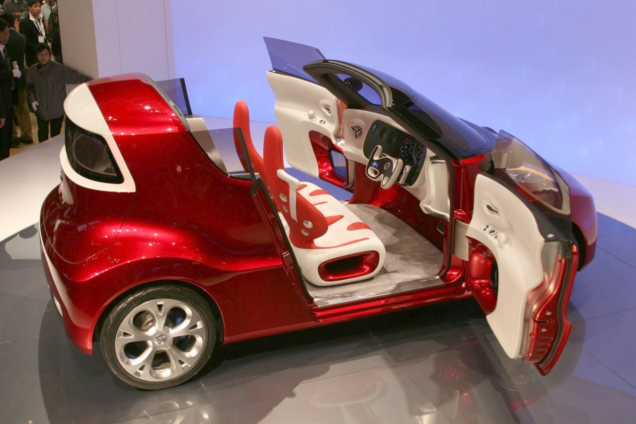 Nissan Round Box