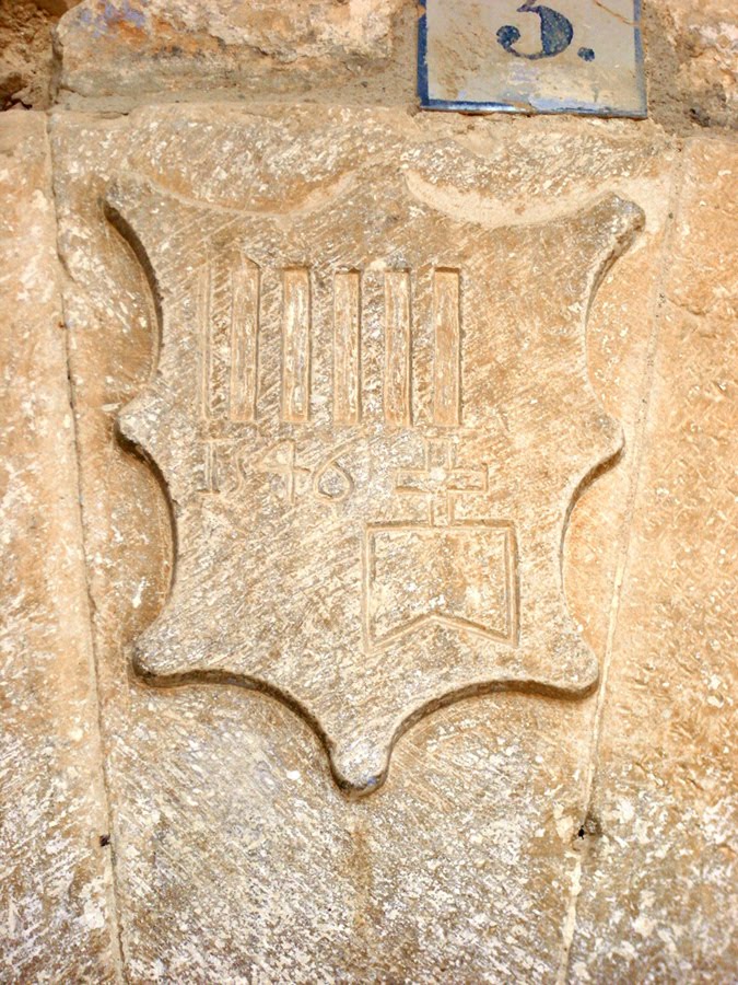 CASAS E INFANZONES DE SOBRARBE Escudo en Casa Campo de Betorz