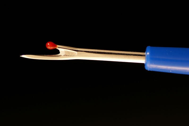Havels Surgical Seam Ripper for Serged and Regular Seams Havels Surgical Seam Ripper for Serged and Regular Seams