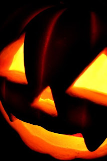 Download Halloween Wallpapers To Your Mobile Phone