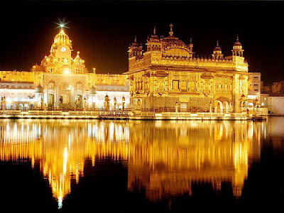 golden temple amritsar diwali. The Golden Temple of Amritsar