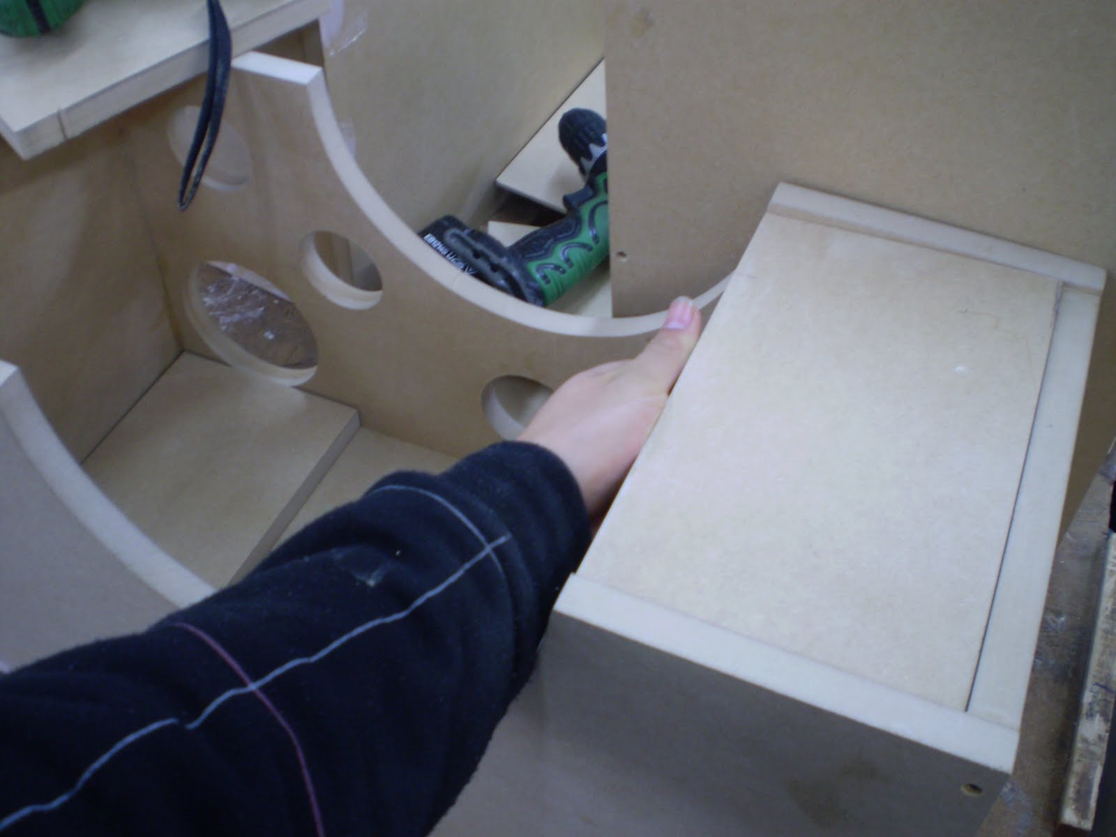 12PWK speaker design: Assembling my Speaker