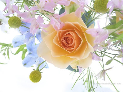   Flowers_a_spring_bouquet_with_a_rose.jpg