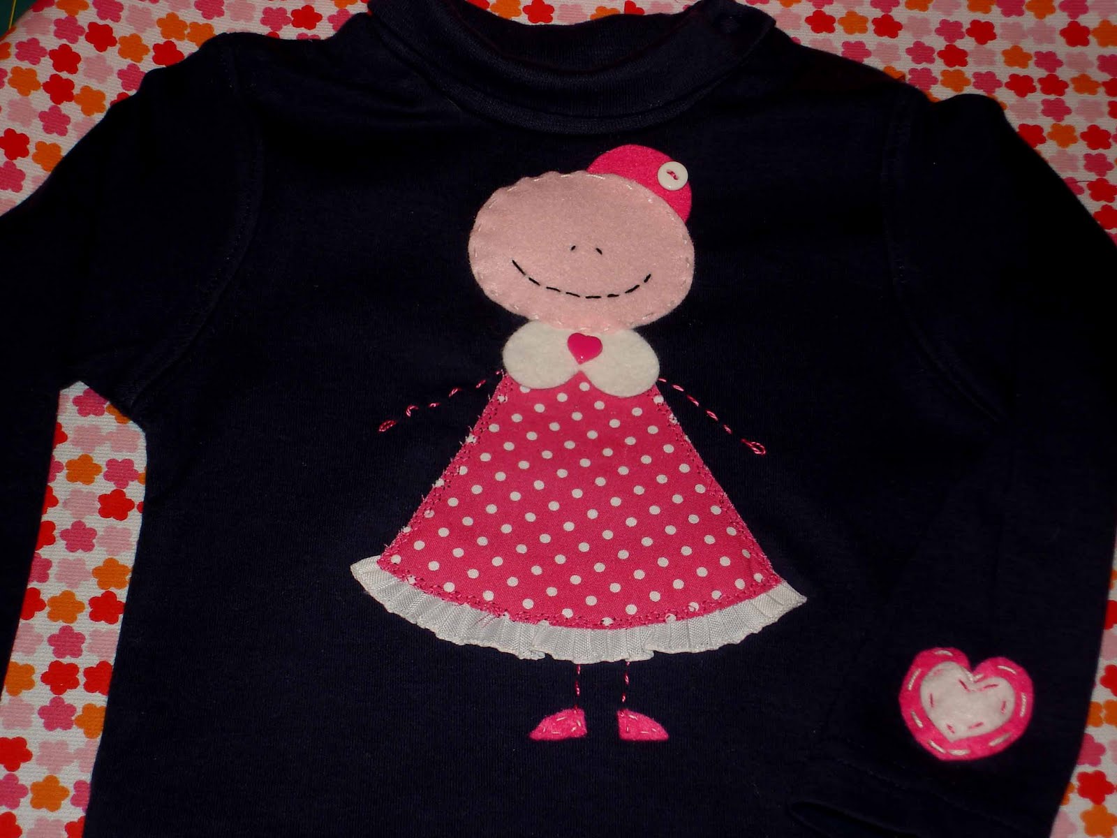 [tshirt+Júlia+sem+cabelo.jpg]