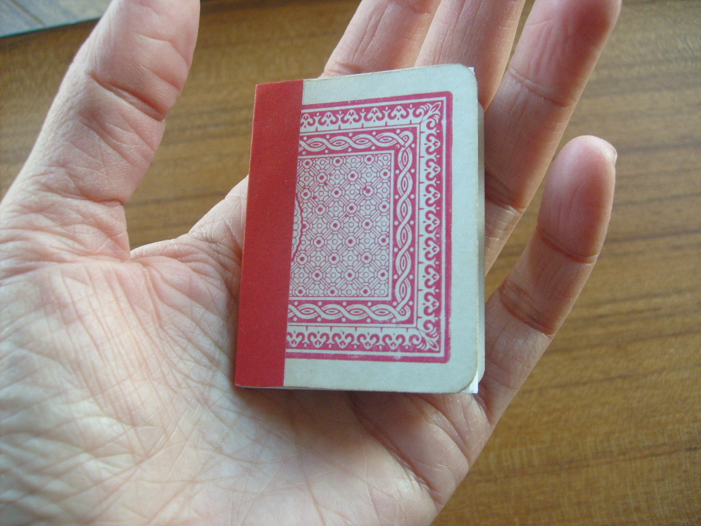 Elizabeth Abernathy Tutorial Tiny Playing Card Book
