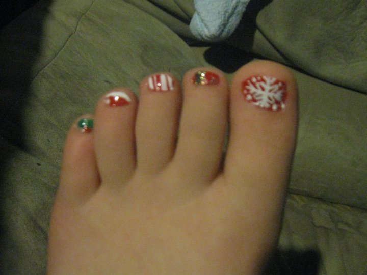 Cre8tiveKtina's Crafty Endeavors: Holiday/Christmas Nail Art