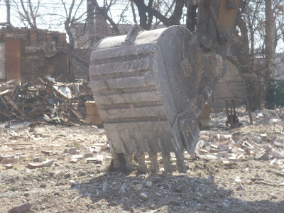 Rogers Park Asbestos at North Shore School demolition