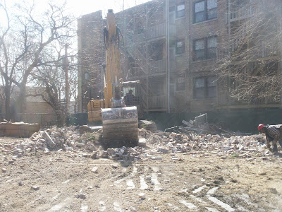 Rogers Park Asbestos at North Shore School demolition
