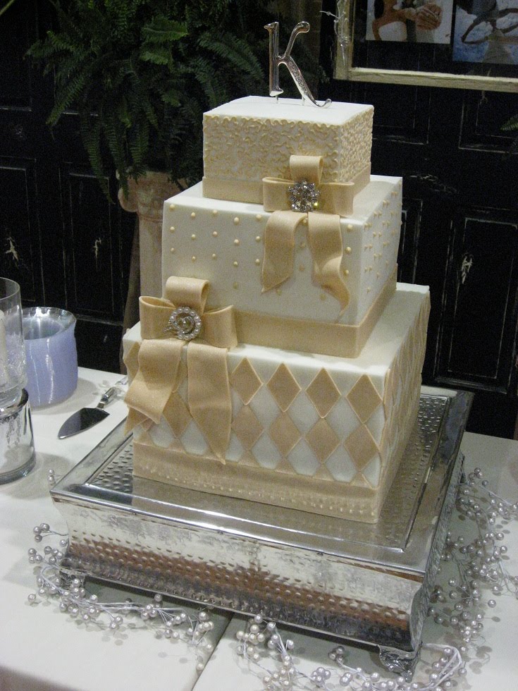 Katie's Cakes Champagne Wedding Cake