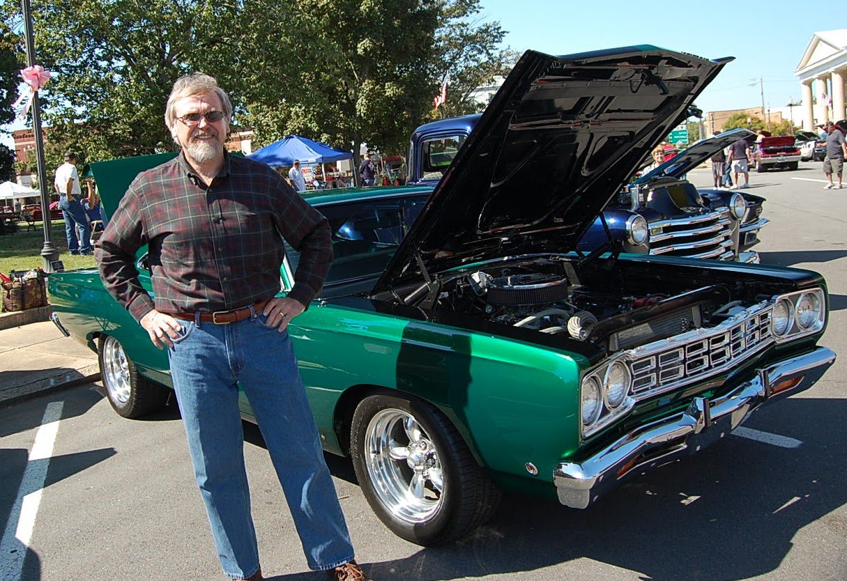 Life Enjoyed To The Fullest Classic Car ShowCovington,