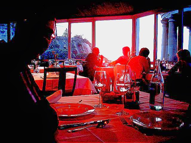 [semana+no+tan+santa.jpg]