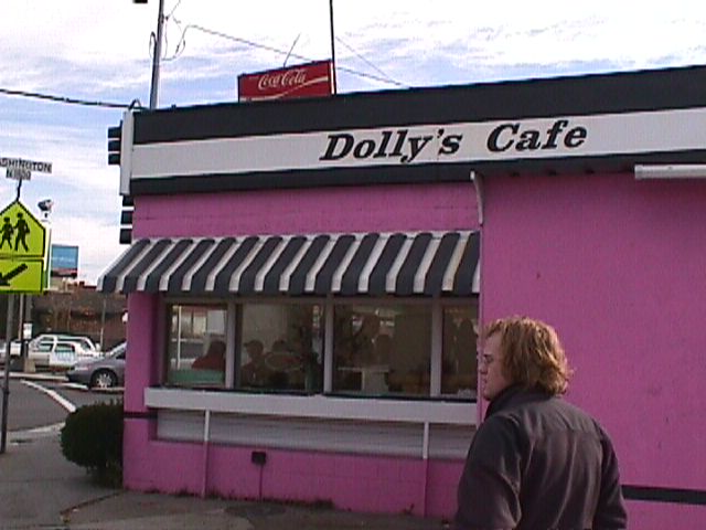 [Dollys+Cafe.JPG]