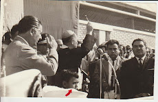 Con Belaúnde en la inauguración del Terminal de Paita (1966)