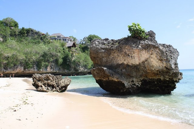 Padang Padang Beach Bali | Bali Travel News