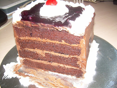 Aku.Zack Cakery: Resepi Black Forest Cake and Whipped 