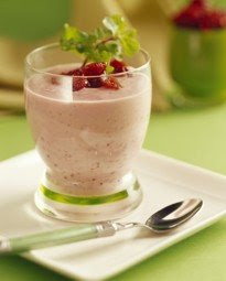 Receta de Jugo de yogurth natural, frutas y leche descremada Receta de Jugo de yogurth natural, frutas y leche descremada