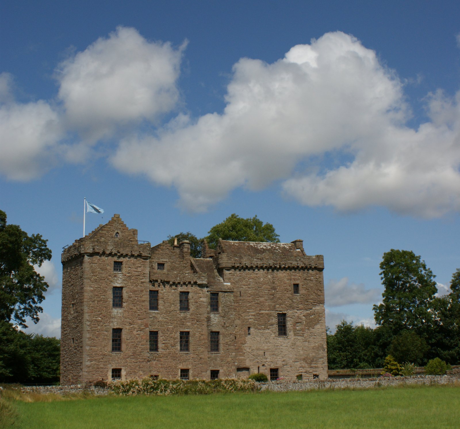 [July+Photograph+Huntingtower+Castle+Scotland.jpg]