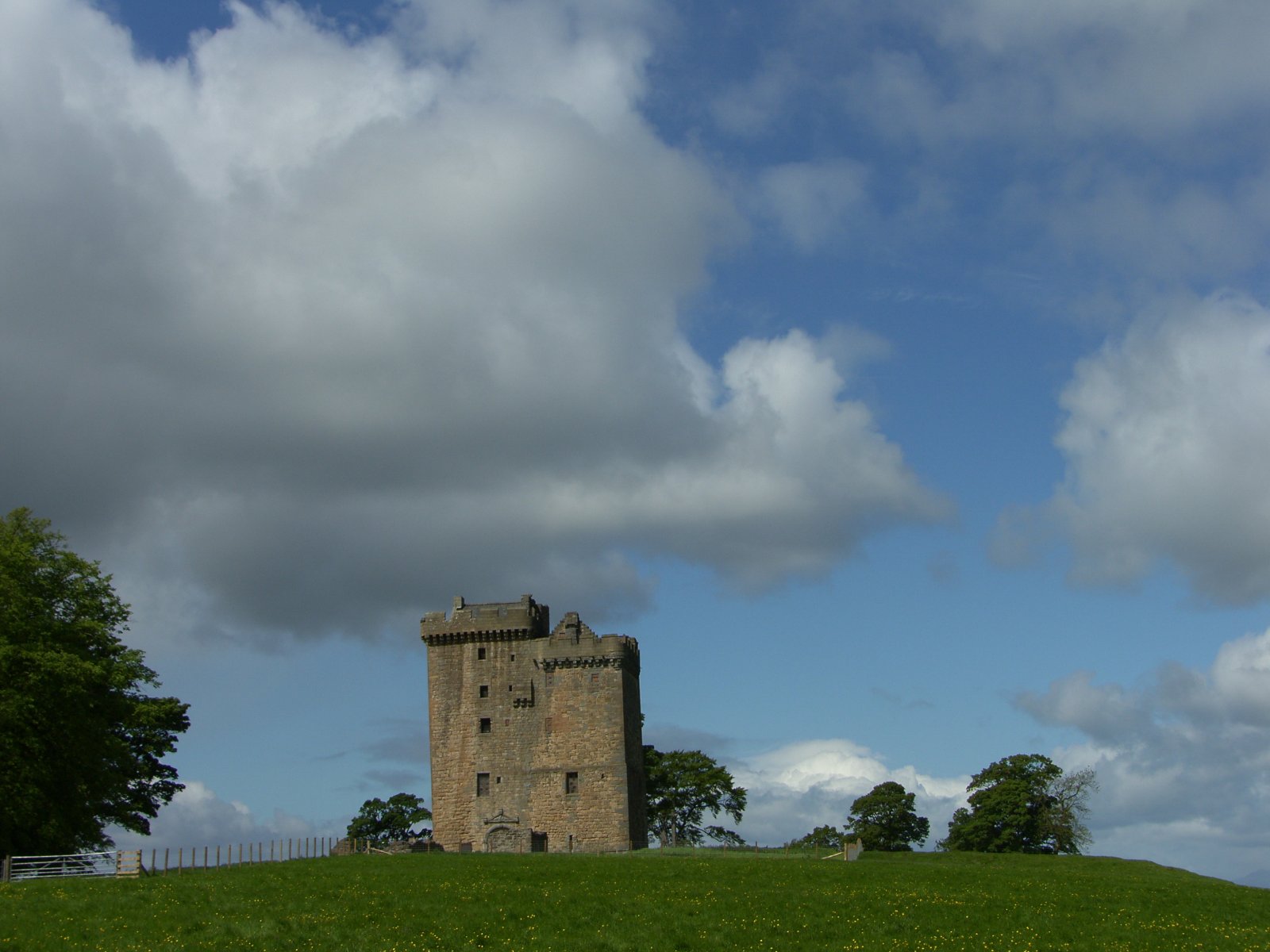 [Photograph+Clackmannan+Tower+Scotland.jpg]