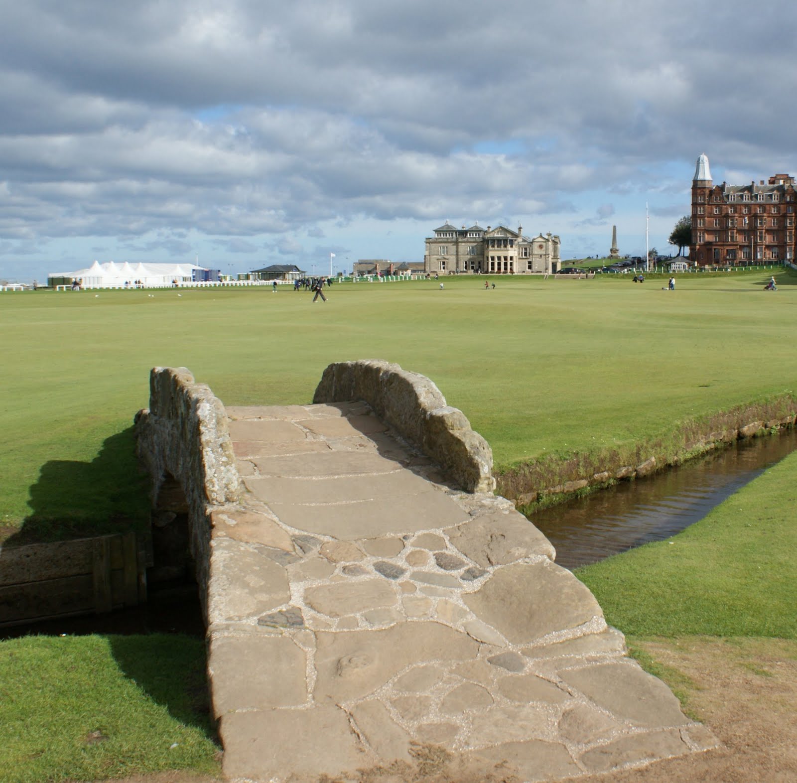 Top 101+ Images famous bridge at st andrews old course Stunning