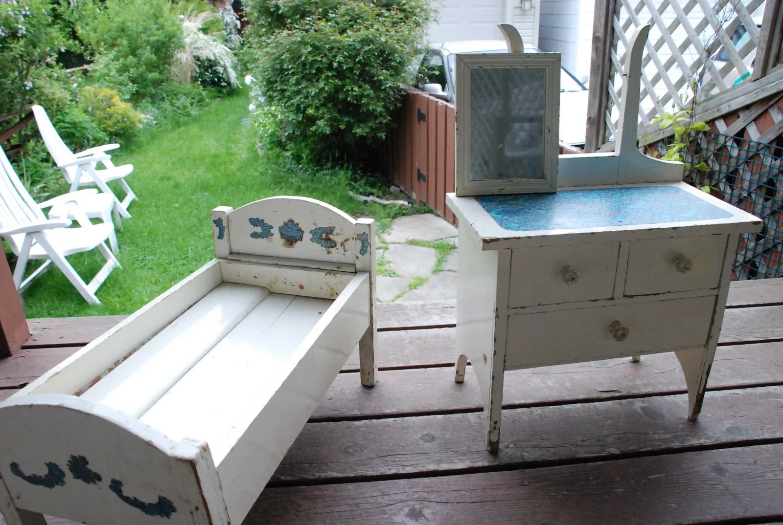 vintage doll bed, vintage child vanity, vintage doll furniture