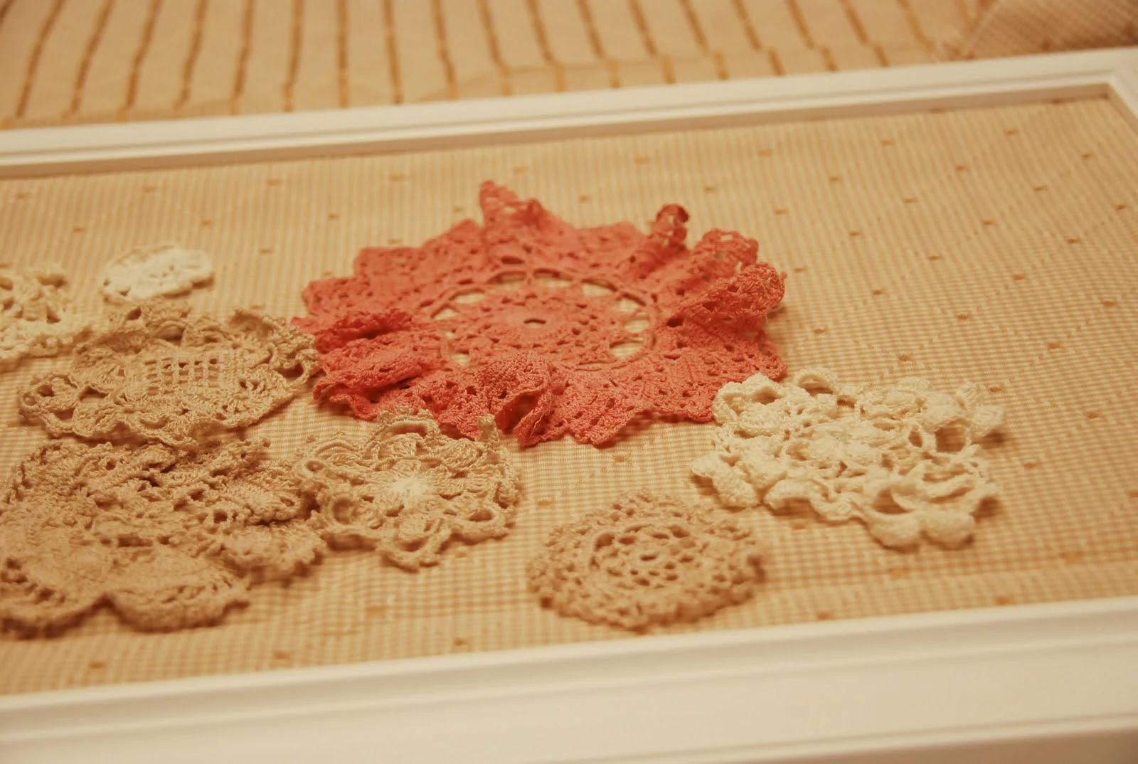 diy vintage doily art