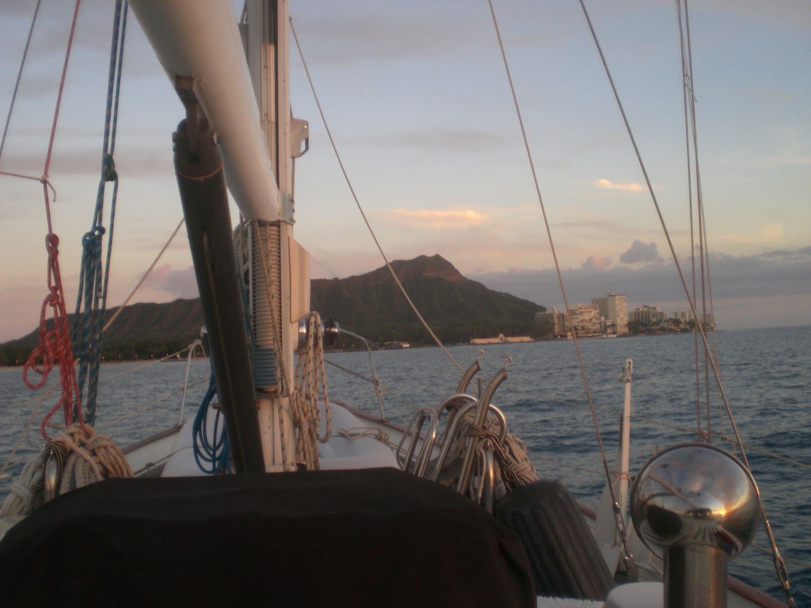 SAIL SOLITUDE! Sailing in Hawaii To Maui, North Molokai and Oahu