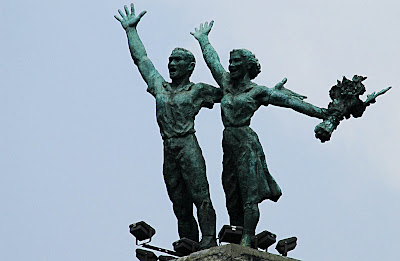 Jakarta Welcome Statue