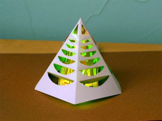 Light-Up Christmas Tree Papercraft