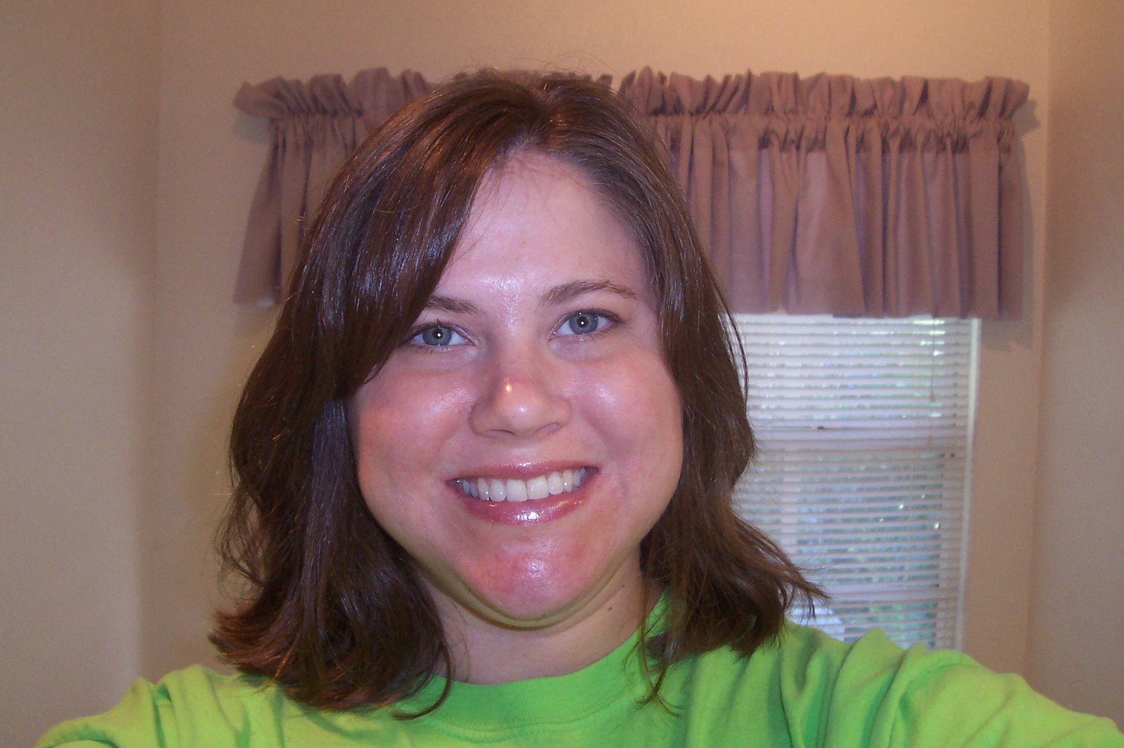 [Jill+after+donating+hair_0906.JPG]