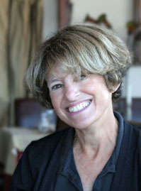 [ebluestein-210-Authorphoto.jpg]