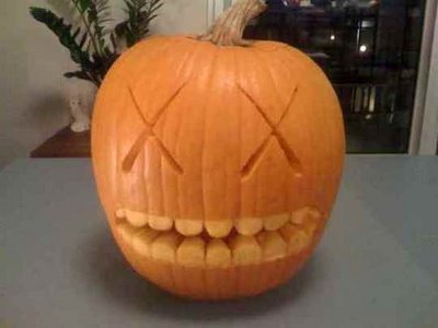 [pumpkaws.jpg]
