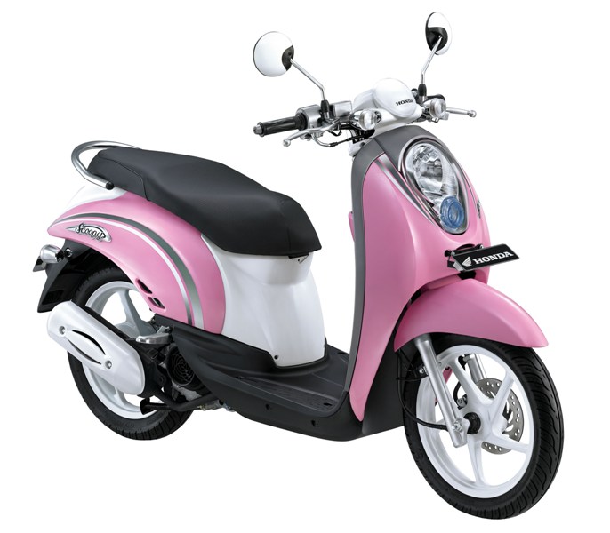 Honda crea Scoopy Custom