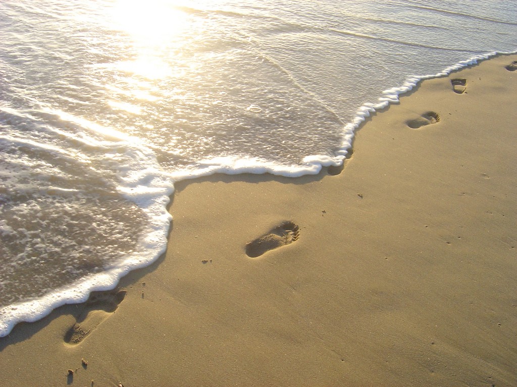 Footprints In The Sand Poem Wallpaper Yellow