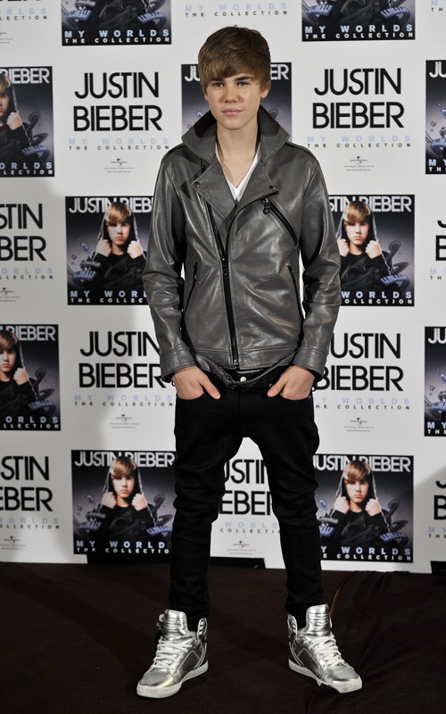 TeenCelebBuzz: Justin Bieber: My Worlds In Madrid!