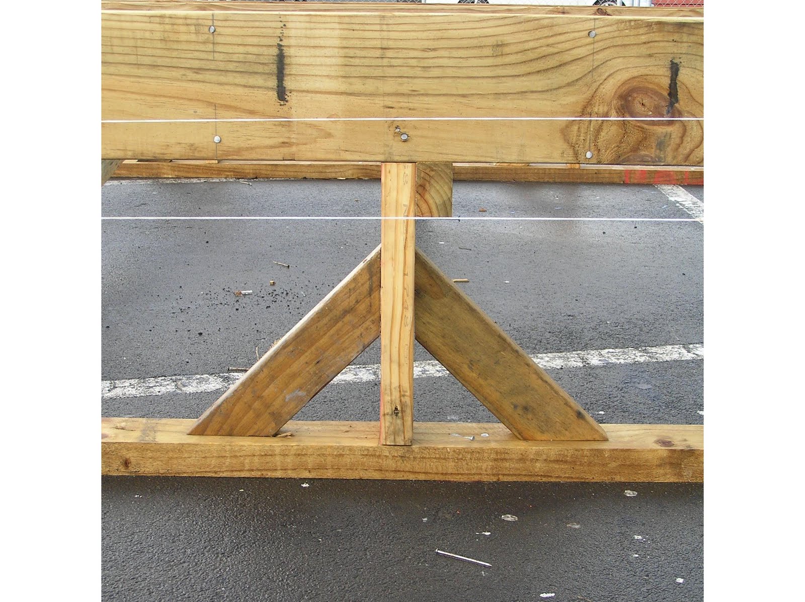 DAMIAN WAIPOURI SETTING UP JACK STUDS