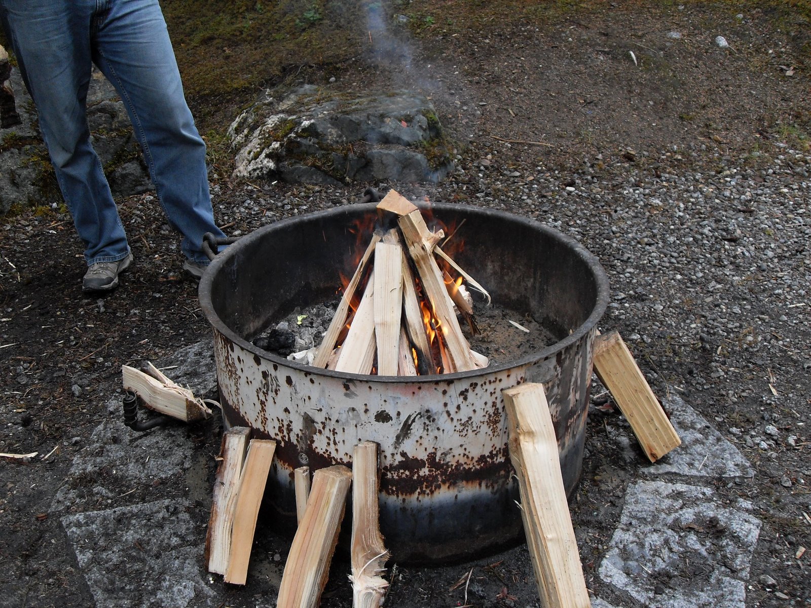 [campfire.JPG]