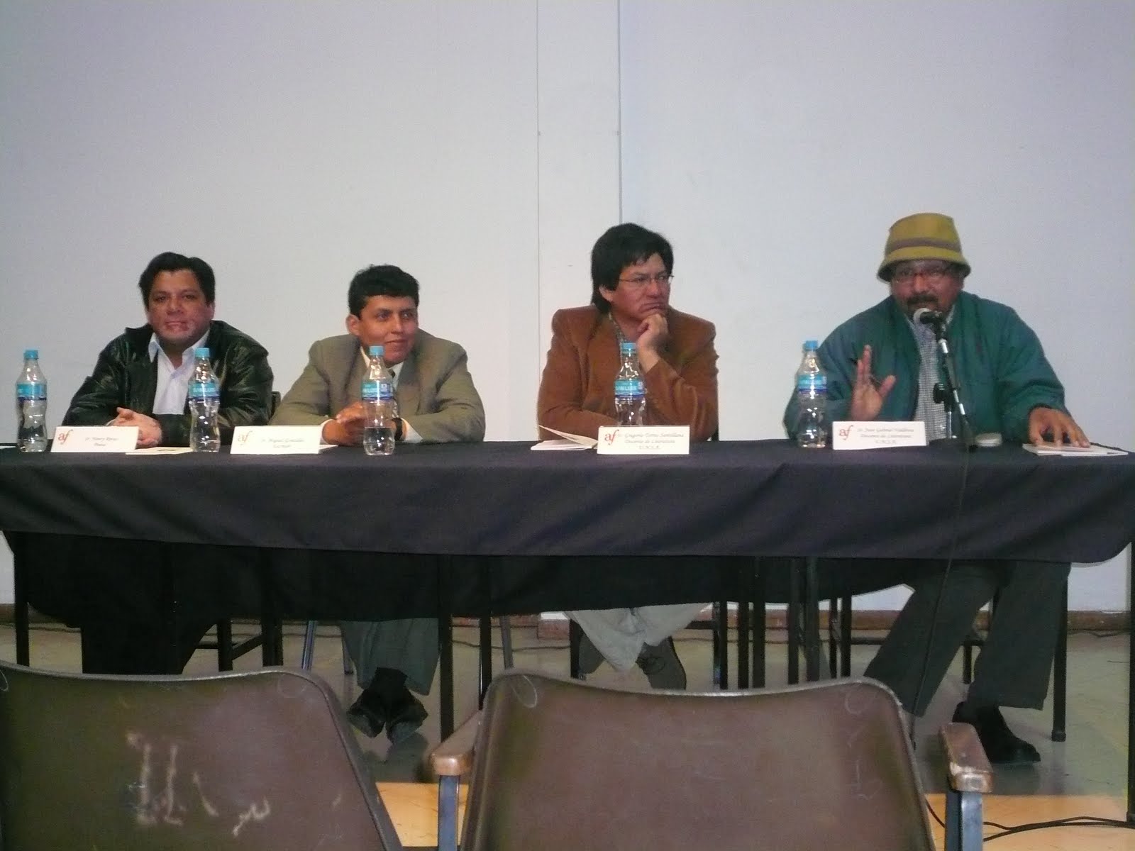 ANÁLISIS DE OBRAS LITERARIAS: POEMARIO NOCTURNO DE HENRY RIVAS