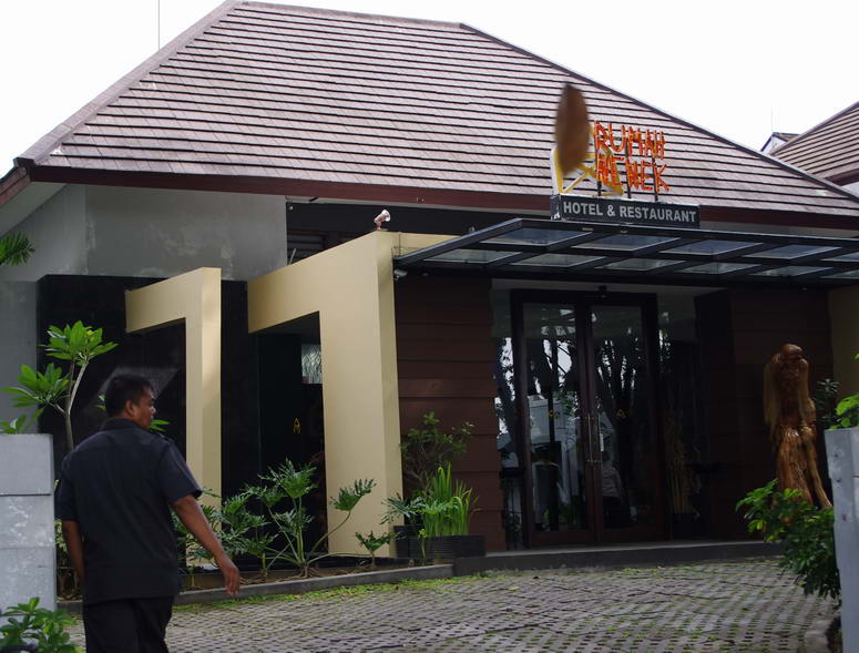Welcome to my pleasuredome: Rumah Nenek @ Padang, Indonesia