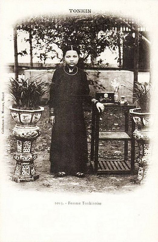 Femme Tonkinoise - 1900