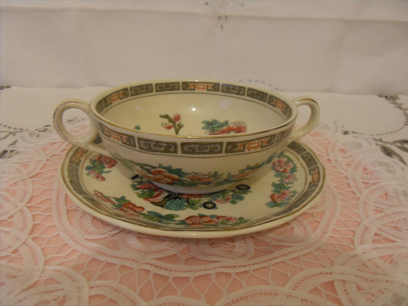 Collectible Items Indian Tree Soup Bowl with Stand