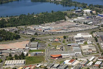 Vue aérienne du centre commercial de Bordeaux Lac