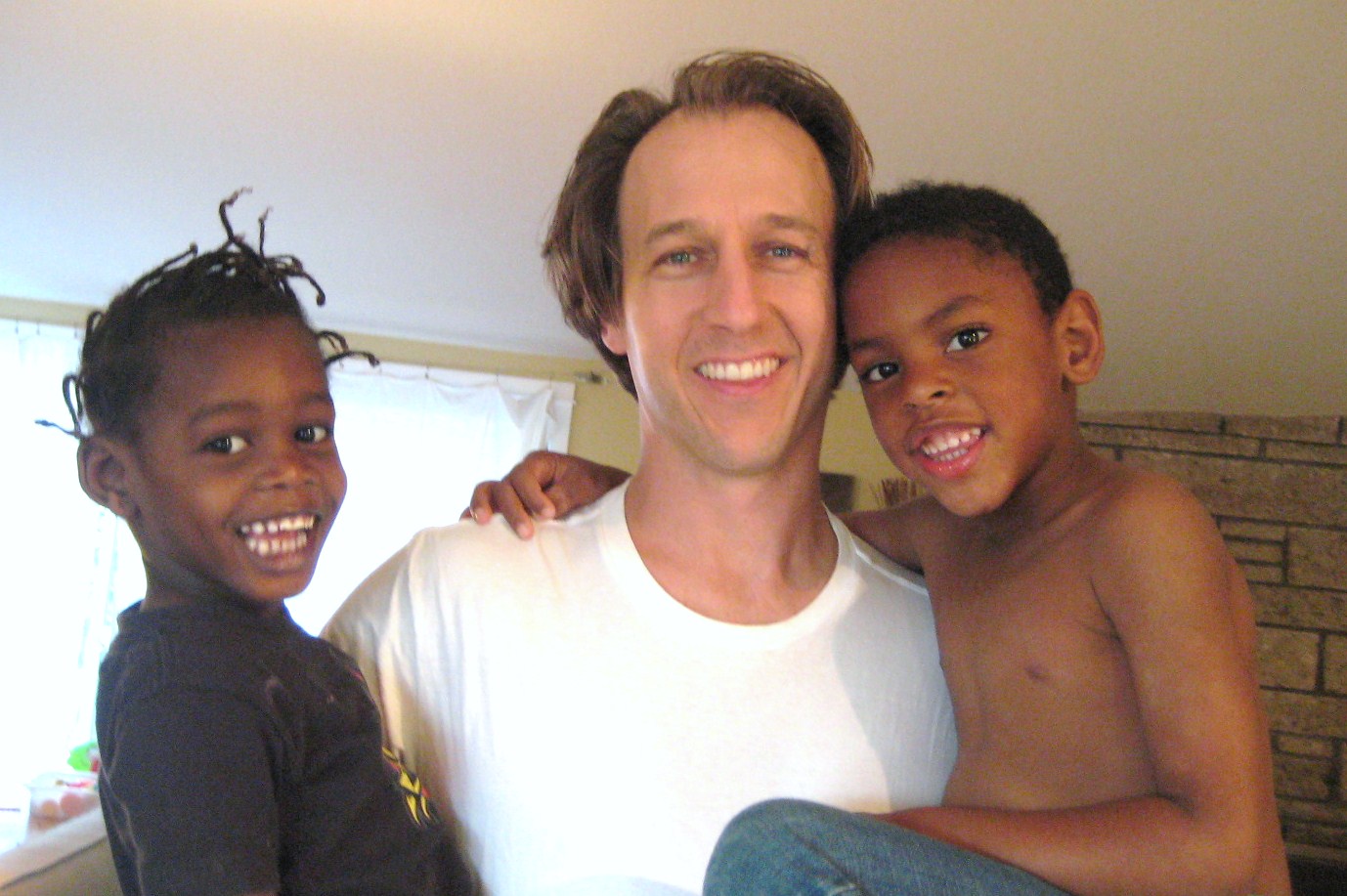 [mark+and+boys.JPG]